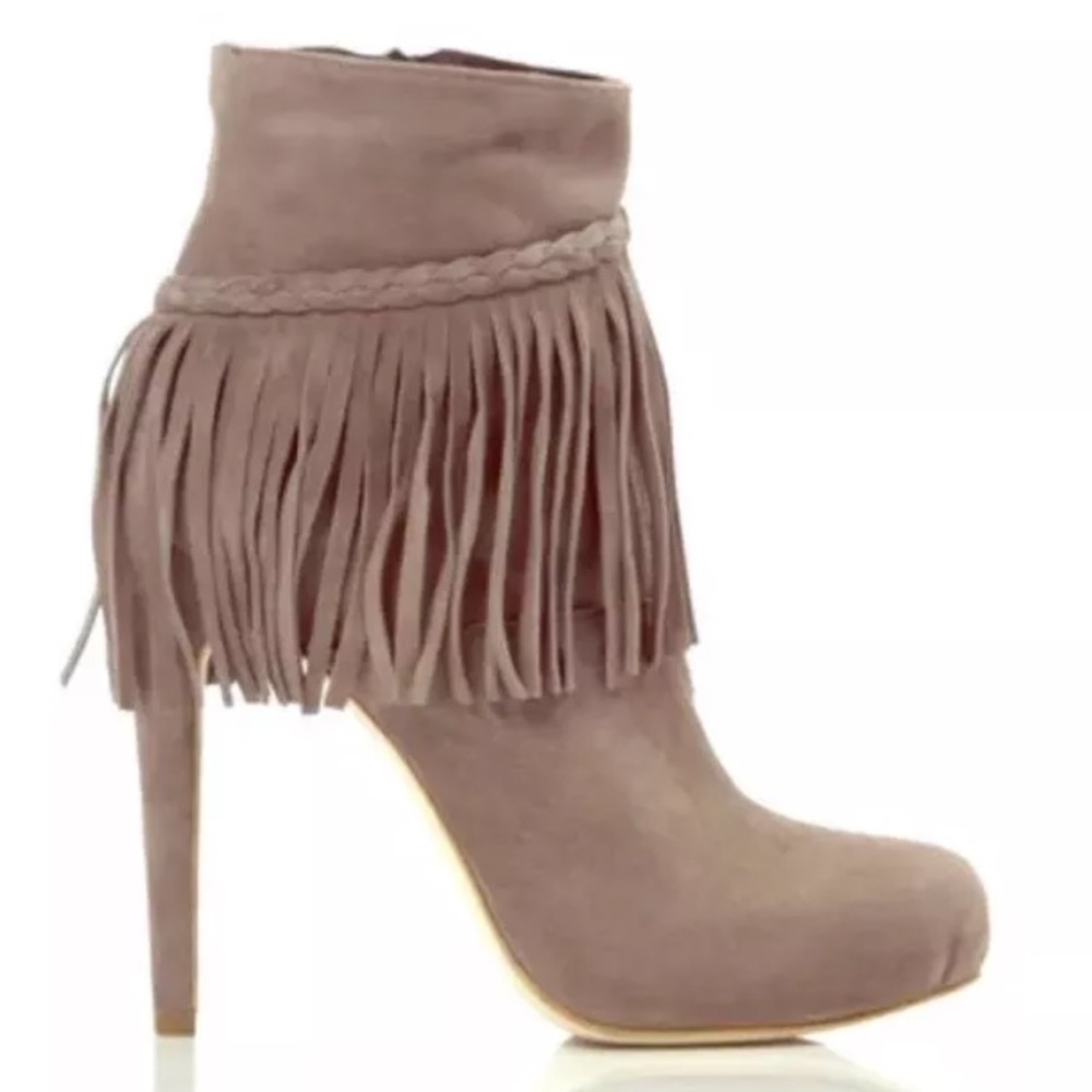 CHARLES DAVID TAURUS FRINGE ANKLE BOOTIES sz 6.5